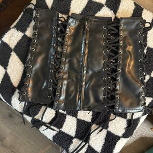 Daisy Corsets Black Lace-Up Corset